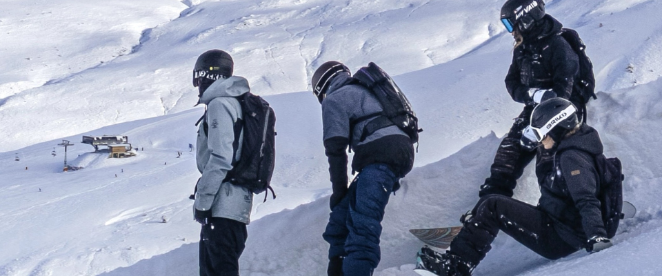The Valley Snowboarding y Cabin Fever Snowboard