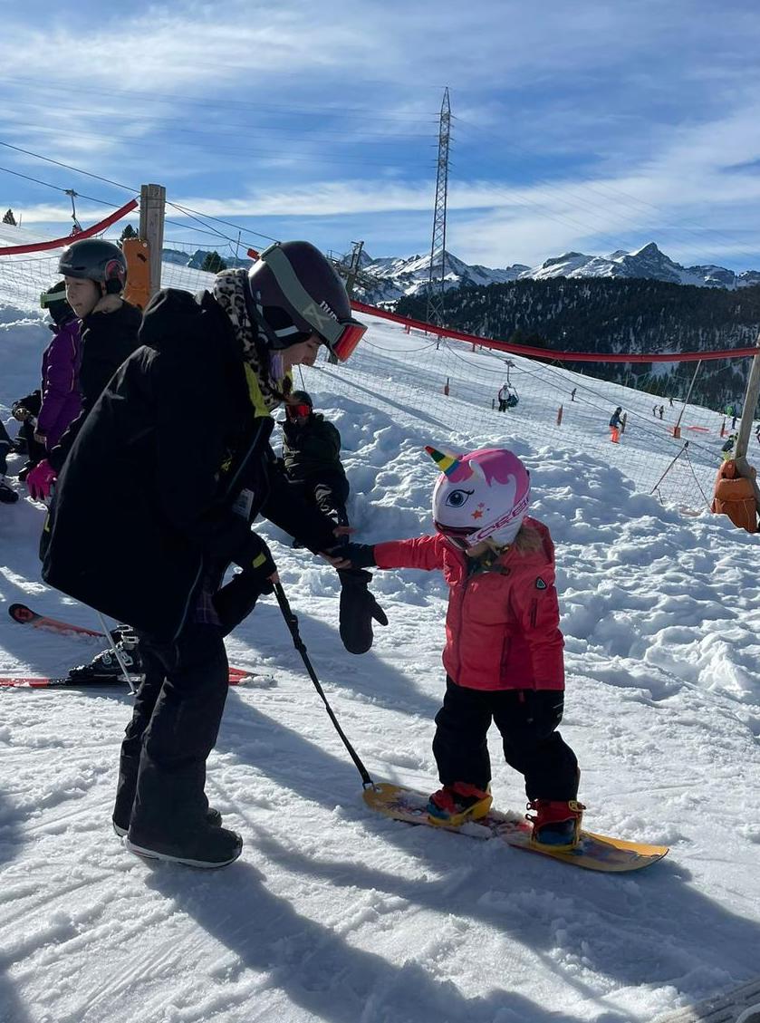 Los peques disfrutanod de Baqueira Beret